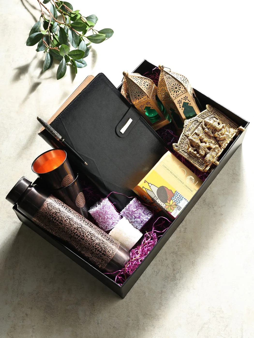 Festive Gift Hampers — branded corporate gift kit, design 3