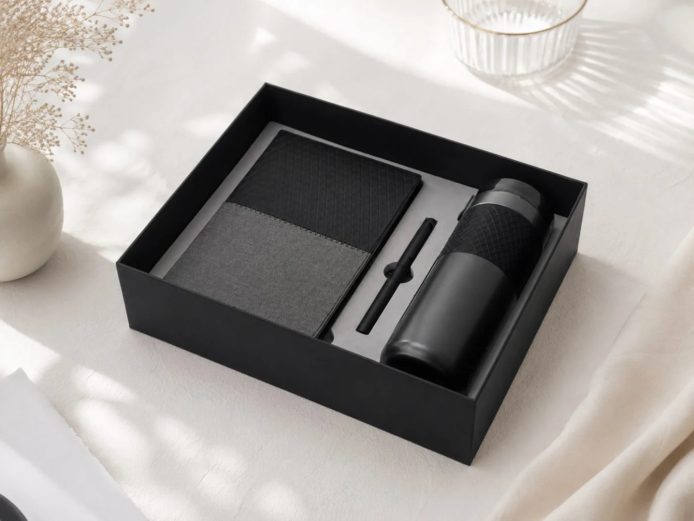 Luxury Kits — branded corporate gift kit, design 4